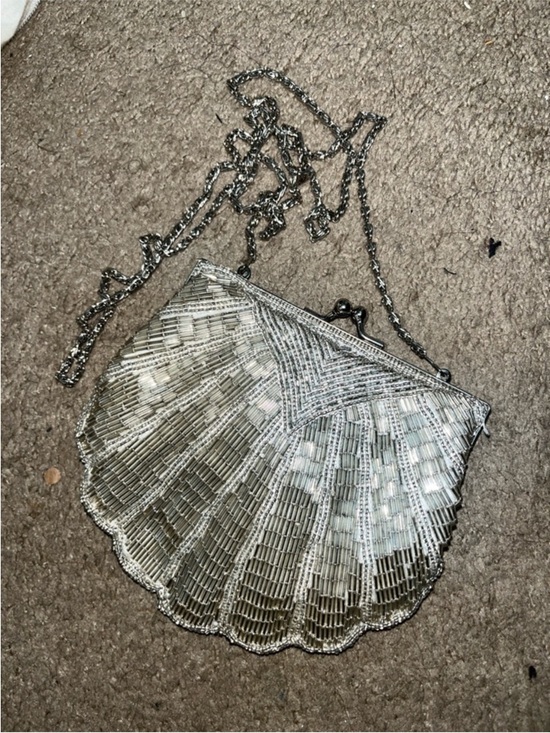 Handbags - Beaded Shell Evening Crossbody Bag in Silver